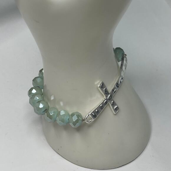 Set of two bracelets black and mint green blue stretch cross silver tone jewelry - Picture 3 of 15